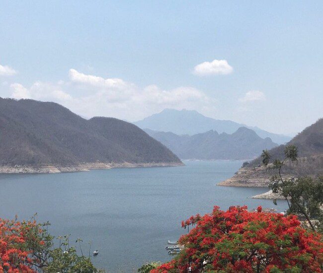 Lake Aguamilpa beautiful view