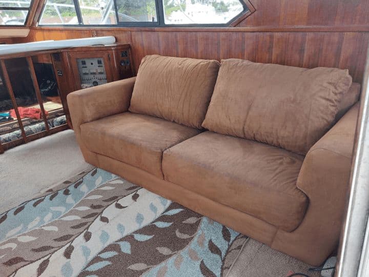 Samaki II - Interior cabin view 3