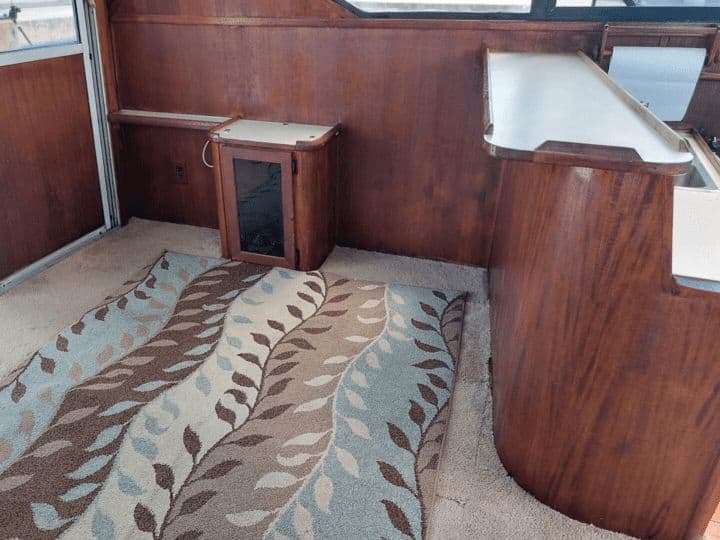 Samaki II - Interior cabin view 5